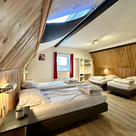 Tchenas Casa de Férias *